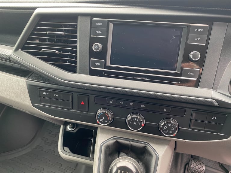 2024 Volkswagen Transporter 2.0 TDI 150 Highline Van PANEL VAN Diesel Manual