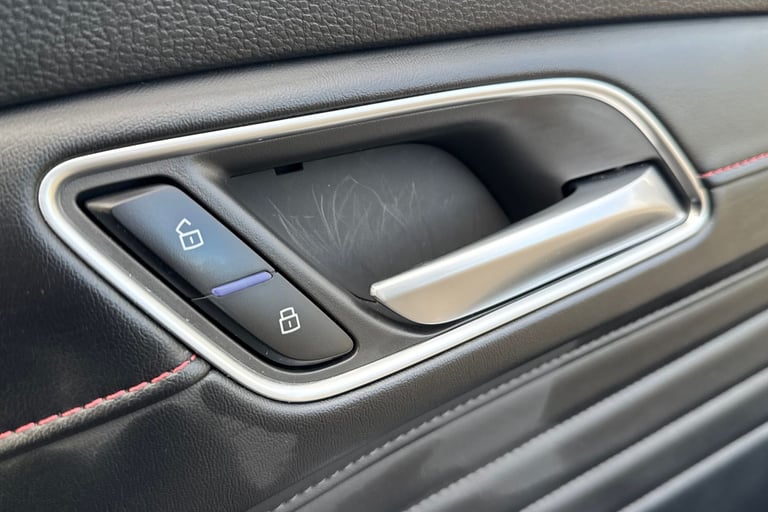 2023 MG MG HS 103408 Hatchback Automatic