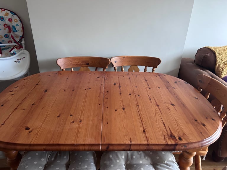 Pine dining table 