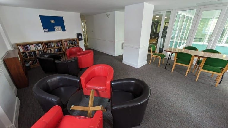 ☀️ Serviced Room ✅ Weekly Cleaning