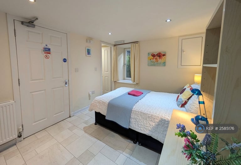 1 bedroom in Queen Street, Dumfries, DG1 (#2585176)