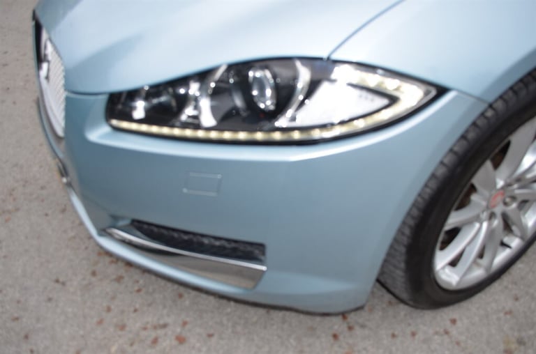 2012 Jaguar XF 2.2d Premium Luxury 4dr Auto SALOON DIESEL Automatic