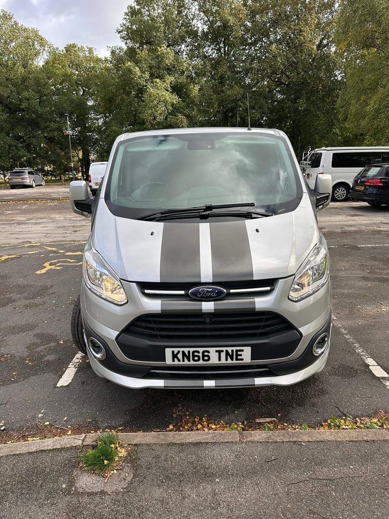 Ford, TRANSIT CUSTOM, 2.0 290 Limited LWB 6Seater Crew Van