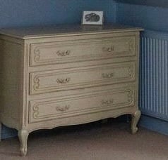 image for Chest of drawers 