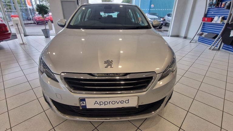 2015 Peugeot 308 1.2 PureTech Allure Auto Euro 6 (s/s) 5dr HATCHBACK Petrol Automatic