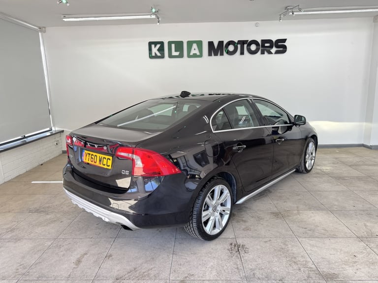 VOLVO S60 2.4 D5 SE Lux Black Auto Diesel 2010