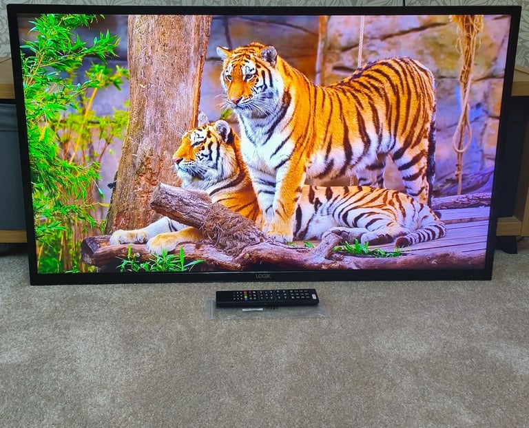 LOGIK 49 inch Smart 4K Ultra HD LED TV Freeview HD DTS TruSurround Sound HDMI USB