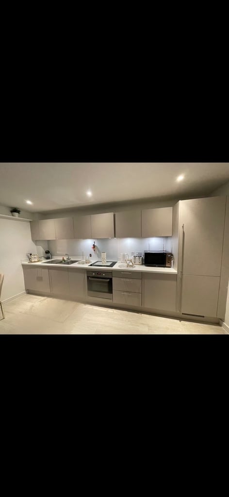 1 bedroom apartment with private balcony and parking space 