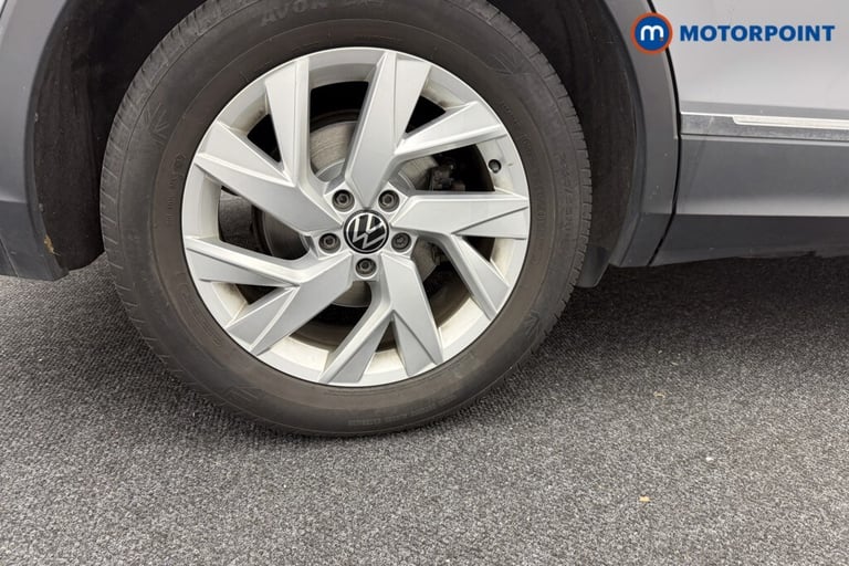 2021 Volkswagen Tiguan 1.5 TSI 150 Life 5dr SUV Petrol Manual