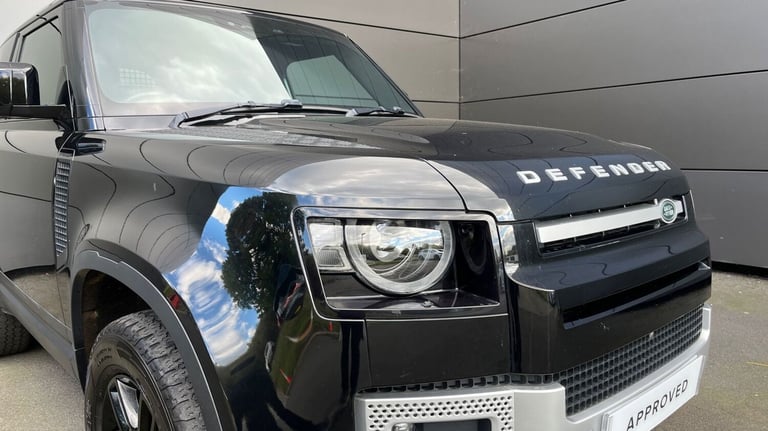 2023 Land Rover Defender 3.0 D250 Hard Top SE Auto PANEL VAN DIESEL Automatic