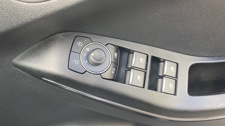 2022 Ford Puma 1.0 EcoBoost Hybrid mHEV Titanium 5dr Petrol Hatchback Hatchback Petrol Manual