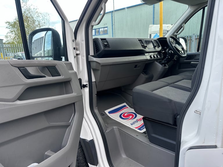 2018 68 Volkswagen Crafter 2.0 TDI CR35 Trendline SEMI-CONVERTED CAMPER *NO VAT*