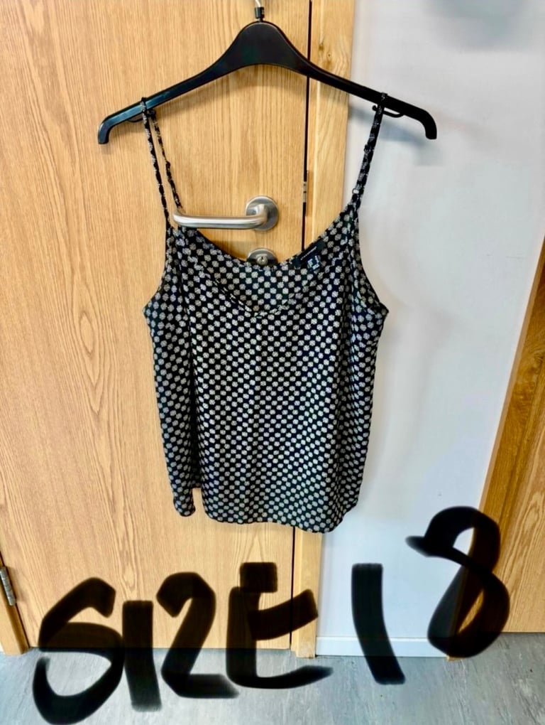 Ladies Clothing Size 18