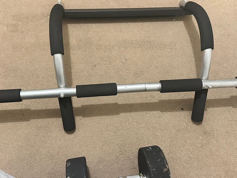 Pull up bar online gumtree