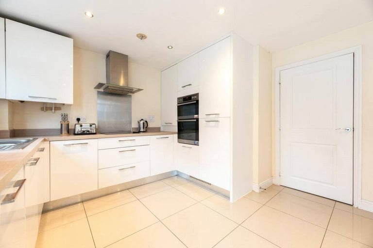 🖤Fully Furnished Single Room in Contemporary Flat🔑Whitechapel, E1!