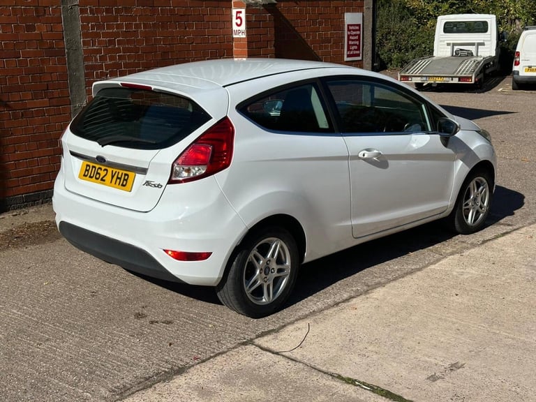 FORD FIESTA 1.3 Zetec 2012