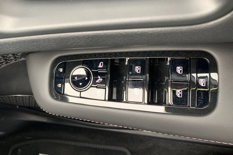 2025 Nissan ARIYA 225kW Evolve 87kWh 22kWCh 5dr e-4ORCE Auto Hatchback Electric Automatic