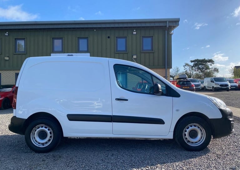 2018 Peugeot Partner 850 1.6 BlueHDi 100 Professional Van ATV PANEL VAN DIESEL Manual
