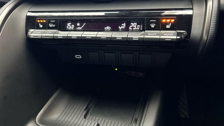 2024 Toyota C-HR 1.8 Hybrid Design 5dr CVT HATCHBACK PETROL/ELECTRIC Automatic