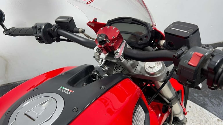 Ducati Monster [Phone number removed]K STREETFIGHTER WARRANTY NEW MOT RIDES GREAT