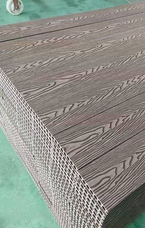 Composite Decking 4.8m | Dual Texture Boards for a Clean Outdoor Look