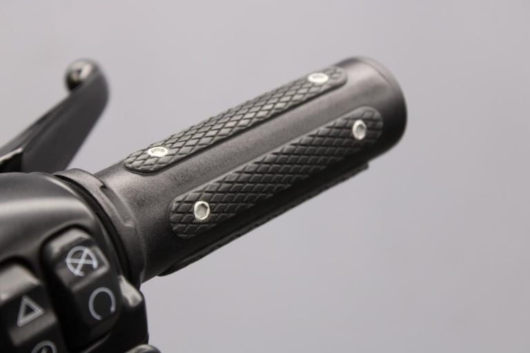 2022 Harley-Davidson FXBRS Softail Breakout 114 in Vivid Black