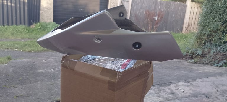 Suzuki, SV1000 bellypan 