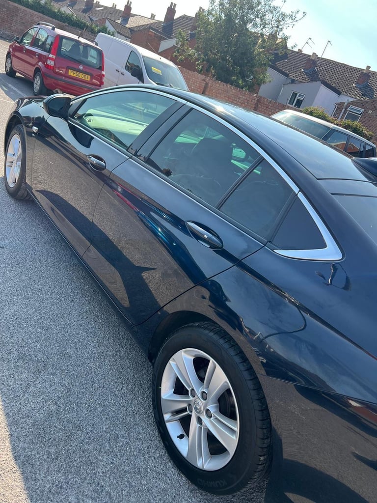 2017 Vauxhall Insignia 1.6 Turbo D ecoTEC BlueInjection SRi Nav Grand Sport Euro 6 (s/s) 5dr HATC...