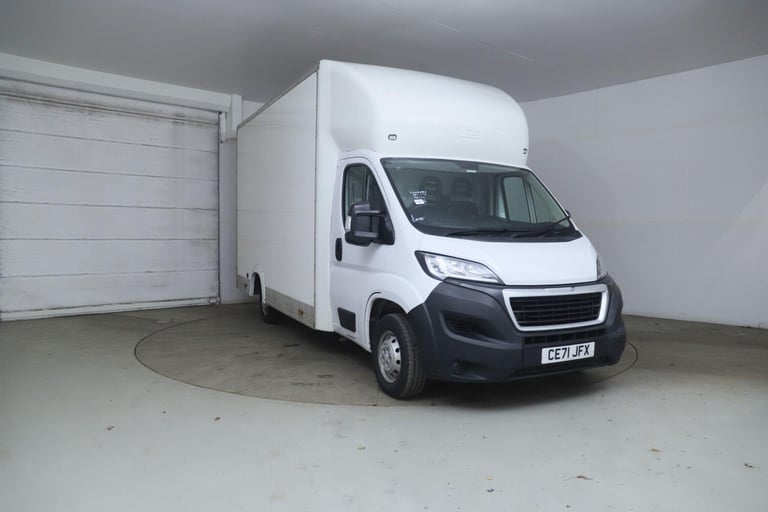  Peugeot Boxer 2.2 BlueHDi 335 Built for Business Low Floor Luton L3 Euro 6 (s/s) 4dr Diesel Manual