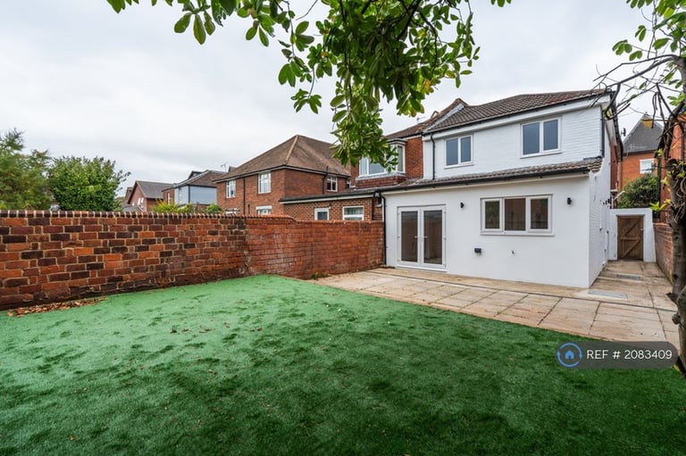 3 bedroom house in Hill Lane, Southampton, SO15 (3 bed) (#2083409)