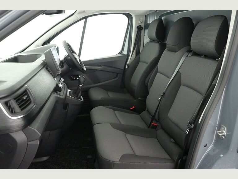 2024 Renault Trafic SL30 90kW 52kWh Advance Van Auto PANEL VAN Electric Automatic