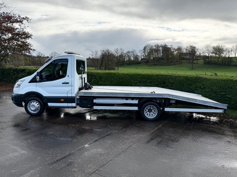 2014 ford transit recovery truck