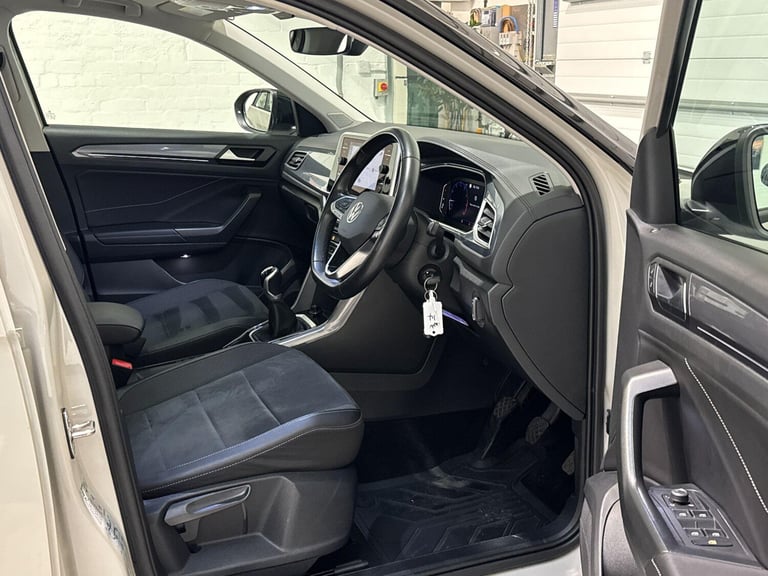  Volkswagen T-Roc 1.0 TSI Style SUV 5dr Petrol Manual Euro 6 (s/s) (110 ps) Petrol Manual