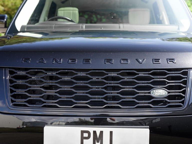  Land Rover Range Rover 5.0 P525 V8 Autobiography Auto 4WD Euro 6 (s/s) 5dr Petrol Automatic