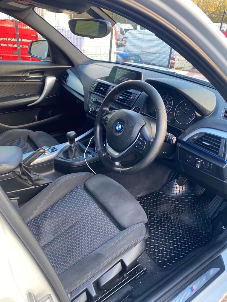 BMW, 1 SERIES, Hatchback, 2013, Manual, 1995 (cc), 5 doors