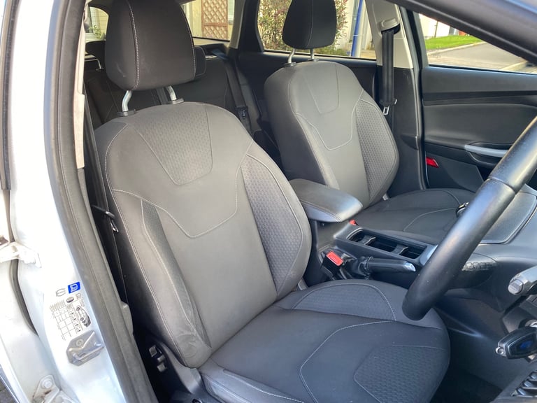 Ford, FOCUS, Estate, 2016, Manual, 1499 (cc), 5 doors