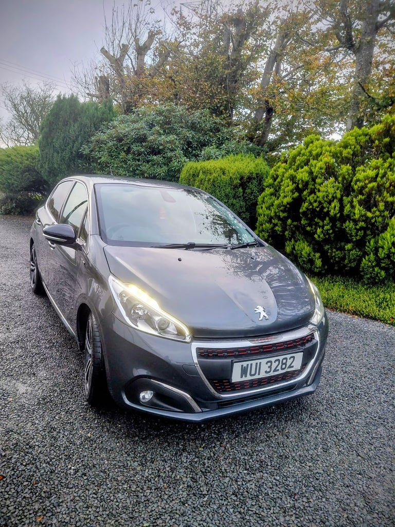 Peugeot, 208, Hatchback, 2017, Manual, 1199 (cc), 5 doors