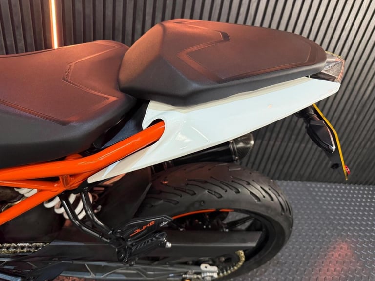 2020 KTM 125 Duke 125 Euro 4