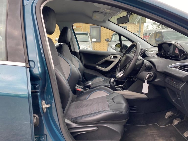 2015 Peugeot 2008 1.2 PureTech Urban Cross Euro 6 (s/s) 5dr HATCHBACK Petrol Manual