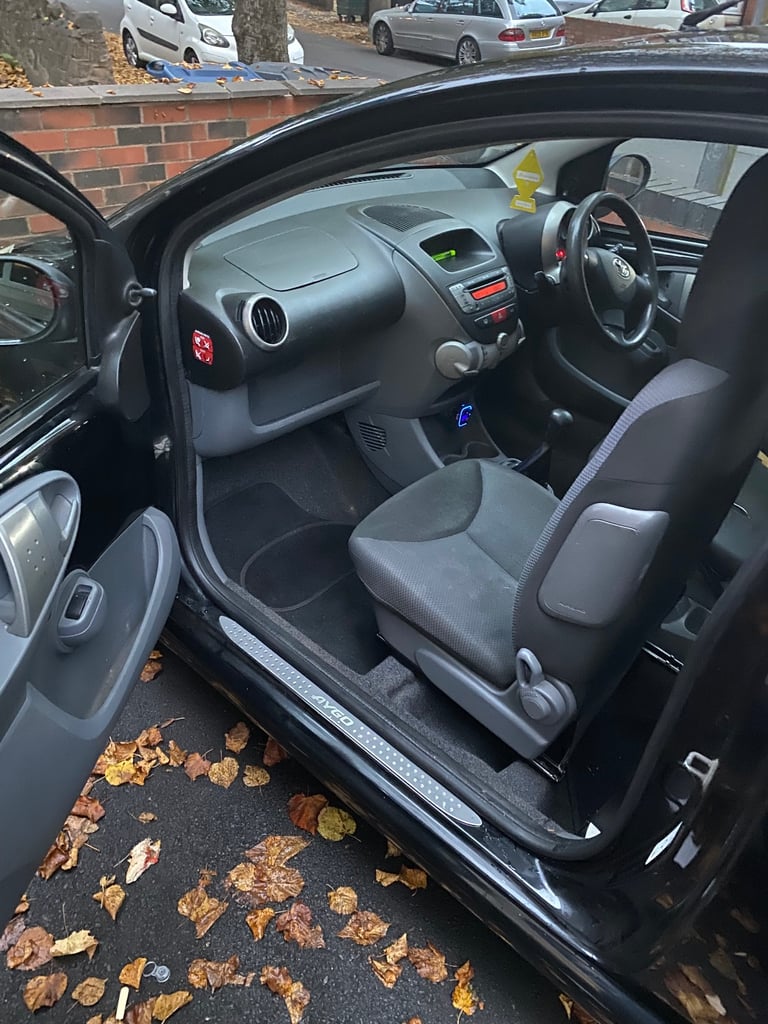 Toyota, AYGO, Hatchback, 2006, Manual, 998 (cc), 3 doors