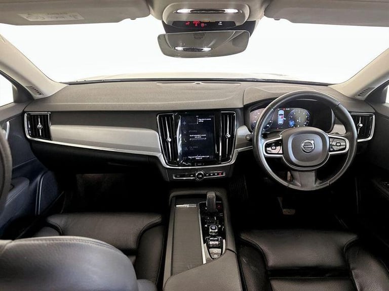 2020 Volvo V90 2.0 B4 MHEV Momentum Auto Euro 6 (s/s) 5dr Automatic Estate Hybrid Automatic