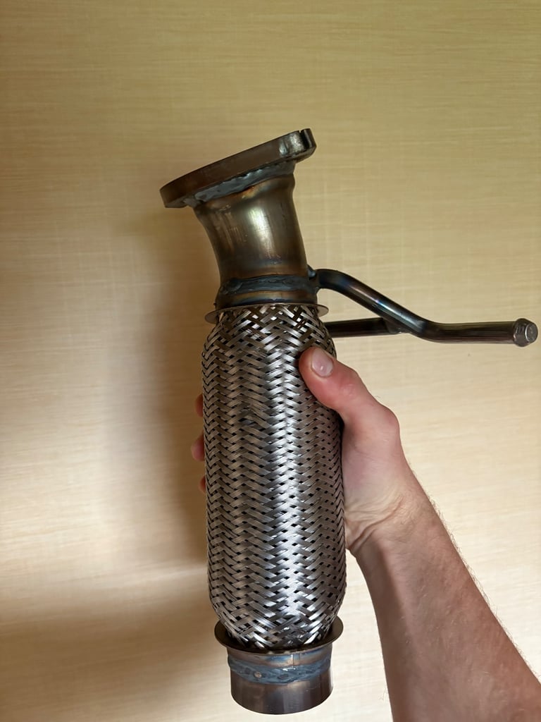 Ford/Volvo Catalytic flexi pipe  