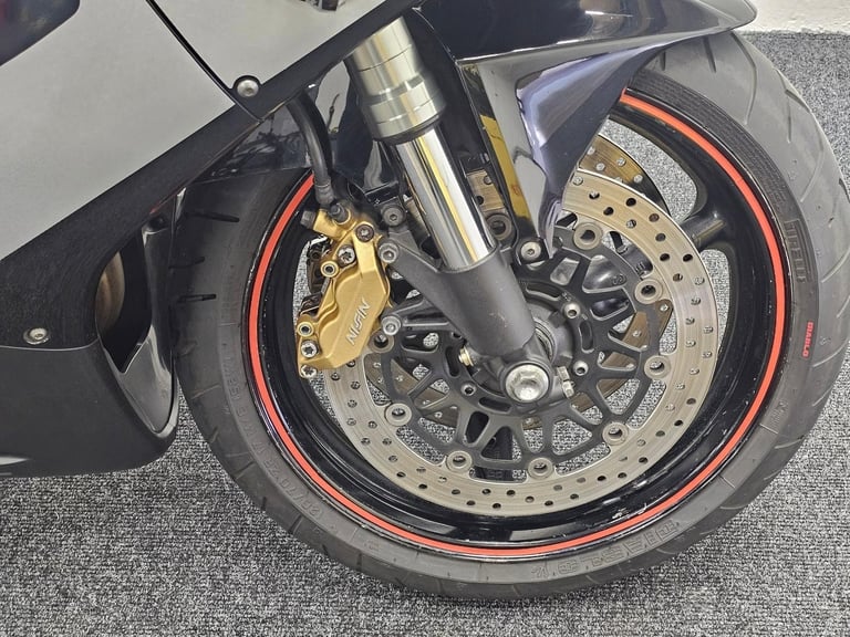 HONDA CBR900RR 929 ** SCORPION EXHAUST - OHLINS STEERING DAMPER - JUNE 26 MOT **