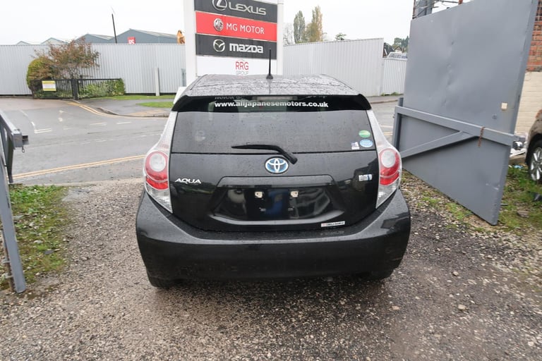 Toyota Aqua/Aygo/Yaris/Fit/Jazz Hybrid 1.5 Auto 5 Seater 5 dr Hatchback ULEZ Q20