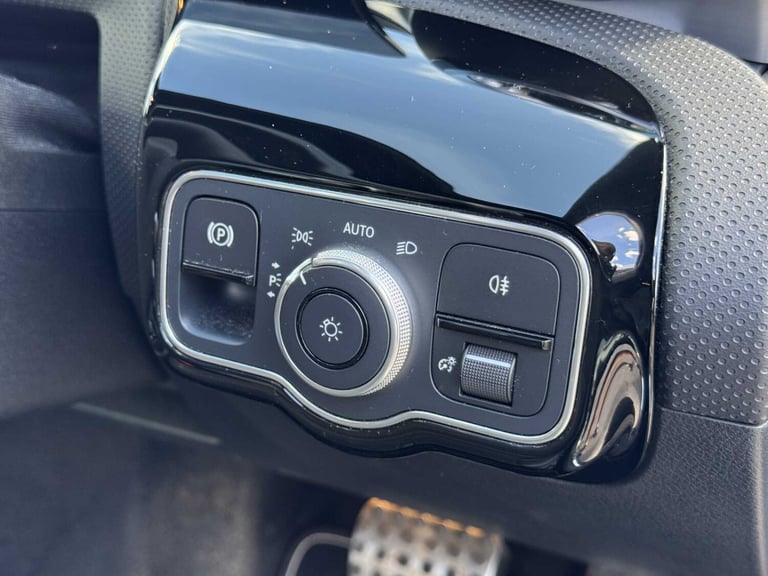 2022 Mercedes-Benz A-Class A200 AMG Line Premium Plus Edition 5dr Auto Hatchback Petrol Automatic