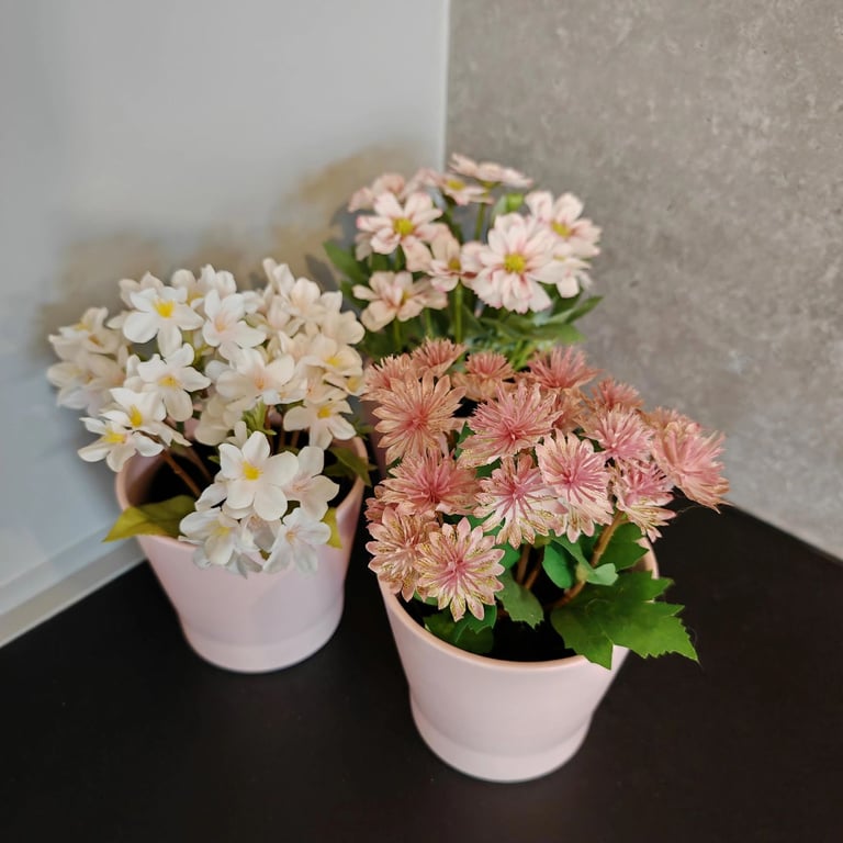 * Available to Rent - DUMBARTON - 2-BED FLAT - UNFURNISHED *