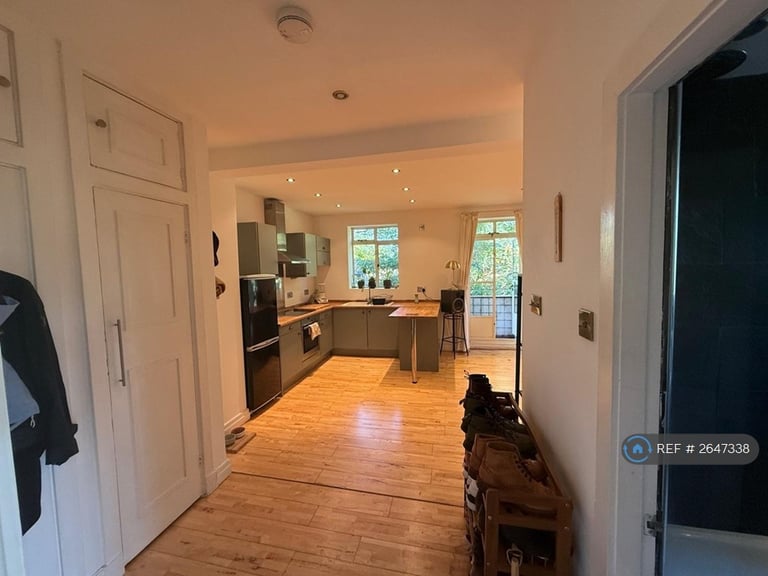 1 bedroom flat in Uk, Manchester, M14 (1 bed) (#2647338)