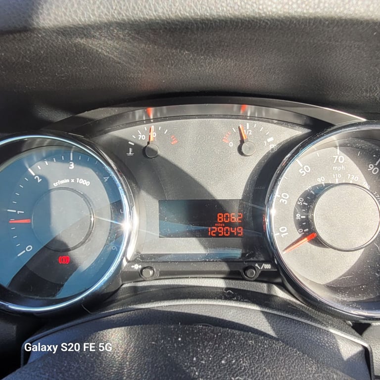 Peugeot, 5008, MPV, 2011, Manual, 1560 (cc), 5 doors