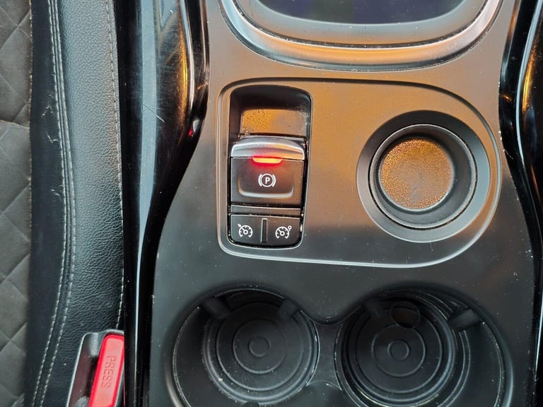 2019 Renault Kadjar 1.3 TCe Iconic SUV 5dr Petrol EDC Euro 6 (s/s) (140 ps) SUV Petrol Automatic