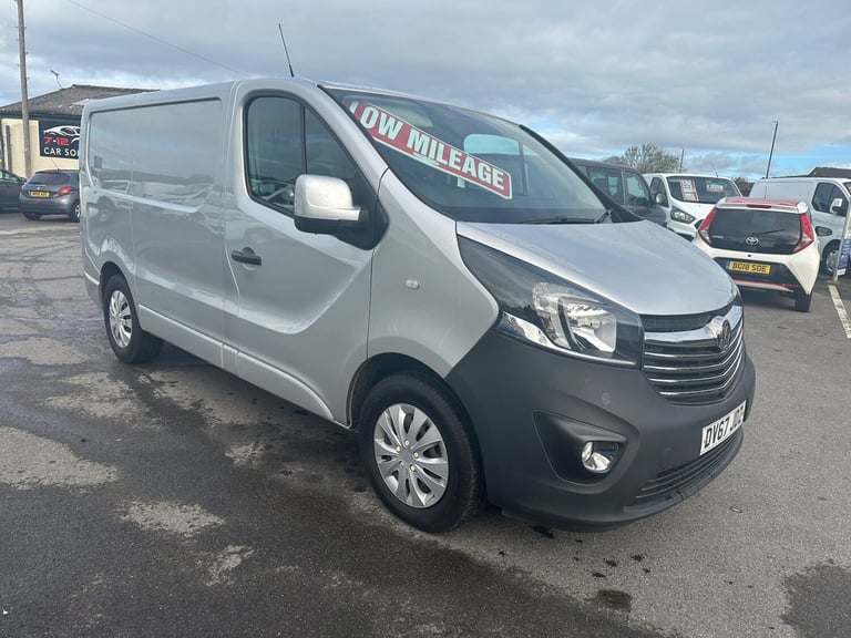 2017 Vauxhall Vivaro 2900 1.6CDTI BiTurbo 125PS Sportive H1 Van PANEL VAN Diesel Manual